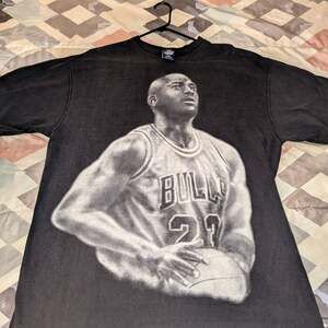 Vintage 90s Michael Jordan Chicago Bulls Cyborg Robot Big Face T-Shirt